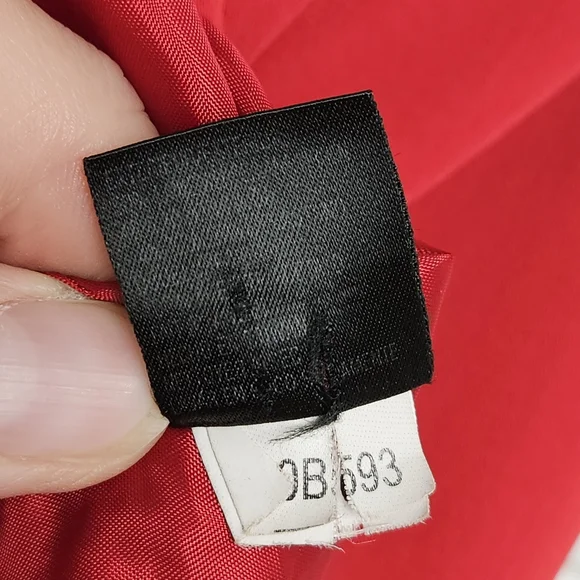 Tahari Women's Red Wool Blend Blazer Size 10 - Picture 10 of 13